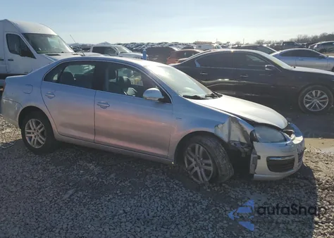 2007 Volkswagen Jetta Wolfsburg from USA, damaged, VIN 3VWEF71K77M158501